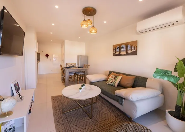 Lumineux, Tout Confort, Wifi & Terrace & Parking
