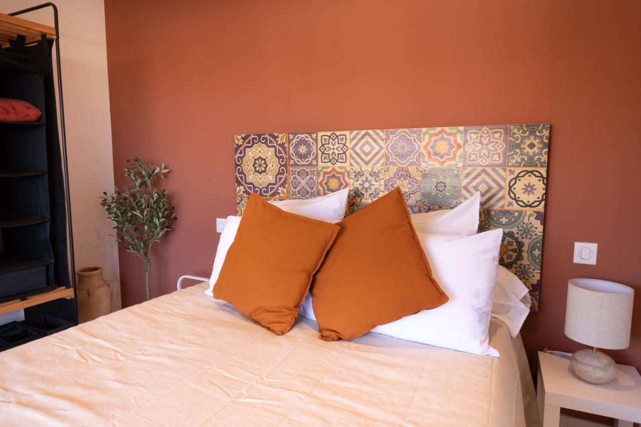 Apartment Lumineux, Confort, Wifi & Terrace & Parking *
